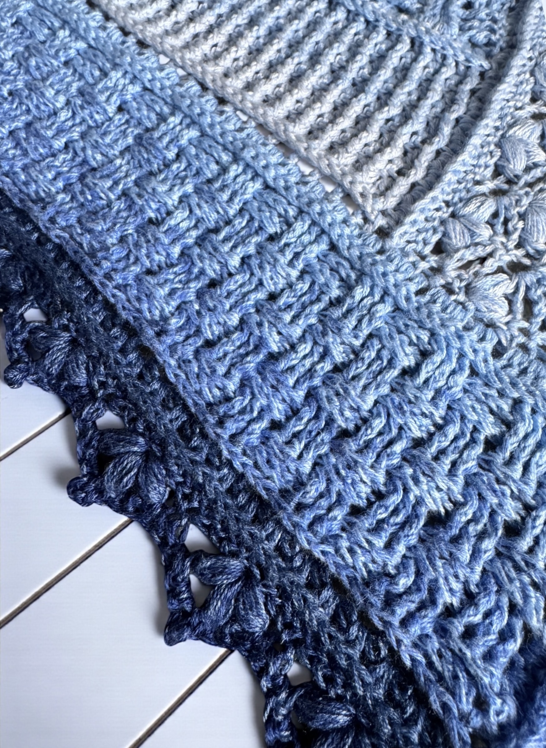 Spring Awakening – handvirkad sjal - Bild 4